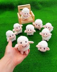 Minik Kuzulari Susleyip Ister Hediyelik Olarak Ister Aksesuar Ister Anahtarlik Ister Bebek Sekeri Olarak Kullanabilirsiniz Amigurumi Orgu Orgu Projeleri