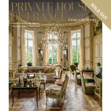 French Interiors The Art Of Elegance Written By Christiane De Nicolay Mazery Photographed By Christina Vervitsioti Missoffe Isbn 9782080300362 French Country House French House French Country Kitchens