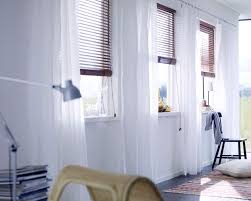 Jalousie Variabler Sonnen Und Sichtschutz Mit Bildern Holzjalousie Jalousien Wohnen