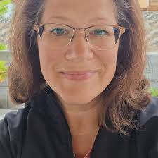 Graduation Ceremony Cheering Etiquette Debate