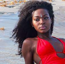 Givememorgan Photo By Shea Butter Papi Dark Skin Beach Hair Beach Curls Dark Beauty Brown Skin Na Natural Hair Styles Queen Hair Long Hair Styles