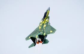 Juego de aviones y disparos en este emocionante juego de acción de vuelo y combate. Casi 50 Anos Despues El Mitico F 15 Sigue Dando Mucha Guerra Su Nueva Y Carisima Version Se Convierte En Escolta Del F 35a