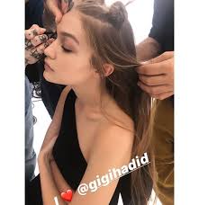 Deren Adli Kullanicinin Gigi Panosundaki Pin