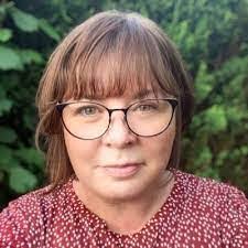 Vicki Burrell's Instagram, Twitter & Facebook