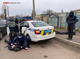 Jun 16, 2021 · вопроса о вступлении украины в нато коснулись бегло президент рф владимир путин рассказал, что во время переговоров с президентом сша джо байденом в женеве затронули вопрос вступления украины в нато. Patrulnyj Policejskij Zaderzhan Na Vzyatke V 40 000 Griven V Krivom Roge Novosti Krivogo Roga