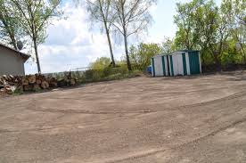 Wenn es im garten hoch hergeht, kinder da sind, laute musik gemacht wird oder. Rasen Neuanlage Boden Platten Walzen Setzen Lassen Hausbau Blog