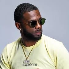 Derrick Rolle's Instagram, Twitter & Facebook