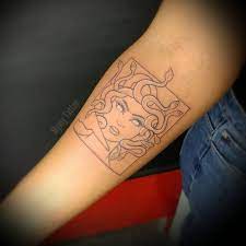 Deetattoo I Will Draw Tattoo Design In My Art Style For 15 On Fiverr Com In 2021 Medusa Tattoo Tattoos Medusa Tattoo Design