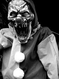 Bekijk onze killer clown selectie voor de allerbeste unieke of custom handgemaakte items uit onze maskers shops. Pin By Kyra Alfaro On Darkness Enthralls Creepy Clown Freaky Clowns Scary Clown Face