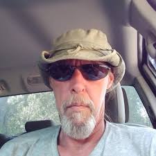 🚨After Univision executives meet with Trump at Mar a Lago, Univision  CANCELS Biden Campaign ad-buys and “canceled a booking with Biden's  Hispanic Media Director Maca Casado to respond to the Trump interview