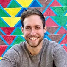 Caroline Leung (@leung_caroline)