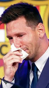 ⚽ Estudios sugieren que algunos hombres involucran más emociones al seguir  el fútbol que al enfrentar rupturas amorosas., La investigación señala que  factores como la identificación con el equipo, la ...