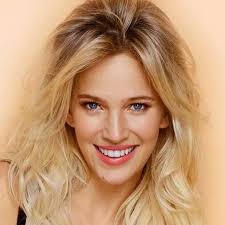 She is best known for her roles in television series chiquititas, rebelde way and casados con hijos. Fans De Luisana Lopilato On Instagram Luisana Lopilato Michaelbuble Luisanalopilato Noahbuble Love Insta Luisana Lopilato Michael Buble Love Michael Buble