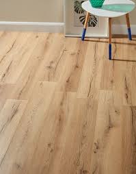 Loft Rustic Oak Perfectly Illustrates How Beautiful And Realistic Laminate Flooring Can Truly Look With A Stunning Woo Oak Laminate Rustic Flooring Rustic Loft