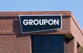 Groupon prepares businesses for the day of the deal by telling them to add a phone line for every 100,000 groupon subscribers in the city, hire additional. How Groupon Makes Money Direct Sales And Commissions