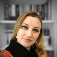 30+ "Mona Simon" profiles