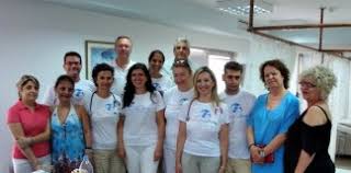 Στόχος του είναι η ανάπτυξη του προφορικού λόγου σε επίπεδο λέξεων, χωρίς συμφωνικά συμπλέγματα, και η διαισθητική μύηση των παιδιών στους. Nikos Xardalias Byrwnas Gr Part 8