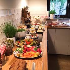 Partybuffet Inspiration Abendbrot Fur Die Einweihungsparty Dreierlei Liebelei Abendbrot Partybuffet Gutes Essen