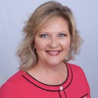 Dianne Ogle's Instagram, Twitter & Facebook