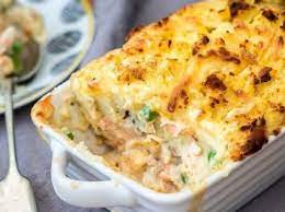 Deixe o bacalhau desfiado na água para tirar o sal. 5 Receitas Com Bacalhau Desfiado Para Refeicoes Com Sabor Tradicional