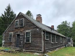 The conjuring house fully immerses players in an environment filled with anxiety, panic, and real consequences that scar. Nick Groff Investigates The Conjuring House