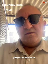 Meme Da Corona Do Senhor Cantando