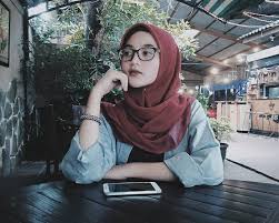 Foto cewek muslimah cantik kaya cari suami surabaya foto cewek… pesona cewek berjilbab wajah cantik body goal. Foto Cewek2 Cantik Berhijab Asia