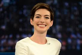 Exiting a london nightclub in the early hours of the morning. Anne Hathaway Says Her Performance In Em Les Miserables Em Was Eh
