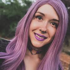 Voting for home tour in Palia game