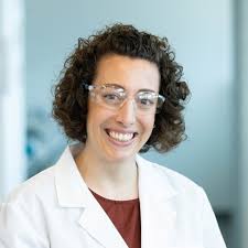 Erin Heyer's Instagram, Twitter & Facebook