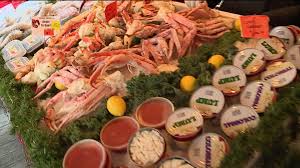 Christmas dinner seafood risotto picture of the boat celebrate christmas with these festive recipes for quintessential holiday staples from the expert chefs at food network. Shoppers Stop At Seafood Market Ahead Of Christmas Eve Dinner Wnep Com