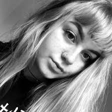 Elsa Whittaker's Instagram, Twitter & Facebook