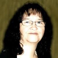 Alice Reza's Instagram, Twitter & Facebook