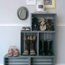 Easy diy shoe rack, build your own shoe i sanded my diy shoe rack down and added a couple of coats of paper white from behr paint for a nice, clean finish. 11 Free Diy Shoe Rack Plans