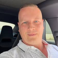 Peter KOVÁČ realitný agent