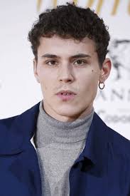 Como você avaliaria o Aron Piper? Ele é superestimado? :  r/VindictaRateCelebs