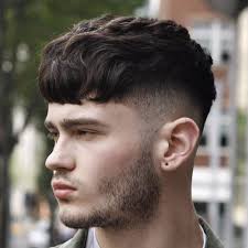 Choosing the best haircuts for round faces isn't just about scoping out the latest trends. Best Men S Haircuts For Your Face Shape 2021 Illustrated Guide