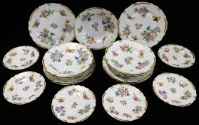 Noritake conservatory china gala cuisine dinner plate porcelain dinnerware with floral and butterfly pattern. Lot China Herend Queen Victoria Pattern Dinnerware Eighteen Pieces Polychrome Floral And Butterfly Design On White Ground All Sign