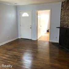 Experience the luxury lifestyle you've been looking for with a spacious apartment home at rialto hurstbourne. Apartments Under 600 In Louisville Ky Apartmentguide Com