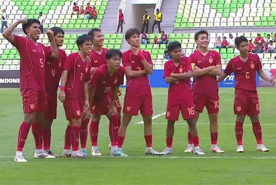 ไทย 4-0 กัมพูชา เอาชนะในรอบรองชนะเลิศ รายการ ASEAN U19 Boys Championship 2026 เก่งมาก เข้ารอบชิงไปแข่งวันที่ 13 นี้ค่ะ 🇹🇭🇹🇭🇹🇭🇹🇭 # ฟุตบอลทีมชาติไทย #U19