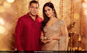 With Salman Khan, Katrina Kaif Brightens The Diwali Festivities In A Gold  Drenched Saree For Tiger 3 Promotions