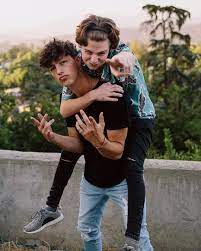 Sin embargo, después de esto, ha comenzado una guerra a través de instagram stories. Tayler Holder On Instagram Tha Boyyyy Dawnkingston Cute Boys Cute Teenage Boys Future Boyfriend