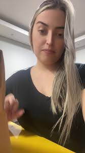 Os vídeos de Débora Castro (@deboracastroprof) com som original