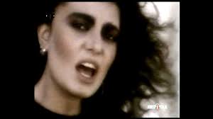 Singer loredana bertè was born september 20, 1950, in bagnara calabra, italy. Loredana Berte Il Mare D Inverno Listen On Online Radio Box