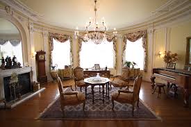 Victorian wall decor is very important to the overall look. Victorian Style Bedrooms Smooth Decorator