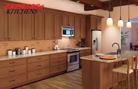 The Hargrove Door Style Offers Narrow Shaker Styling And Added Beauty In Its Modest Birch Kitchen Cabinets Models Kitchen Cabinet Remodel Oak Kitchen Cabinets