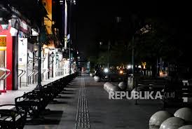 Maybe you would like to learn more about one of these? Suasana Malam Hari Saat Ppkm Darurat Di Malioboro Republika Online