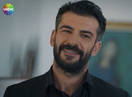 Karıştığı ölümlü kaza ortaya çıkan cengiz holding yönetim kurulu başkanı mehmet cengiz'in oğlu ahmet cengiz hakkında, 15 yıla kadar hapis talebiyle dava açılmış. Ramo Dizisi Oyunculari Karakterleri Ve Kadrosu Dizi Seti