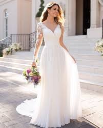 ☎️ 089.461152 #nicolemilano #nicolecollections #nicole2021 #passarosposa #cavadetirreni #passaropernicole #passaropernicole ️. Stella York On Instagram Can You Even Imagine Getting Married In Something This Dreamy My Newcollection Is No Hochzeitskleid Stella York Brautmode Braut