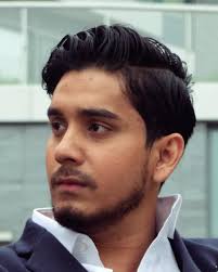 Can You Tell the Difference Between a Medium Format Camera and a Cellphone? 